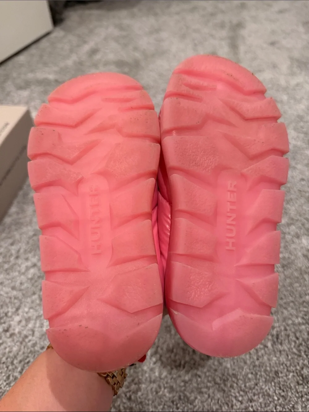 Hunter Kids Medium Pink Cody Lug Sole Insulated Water Resistant Slip-on Shoes